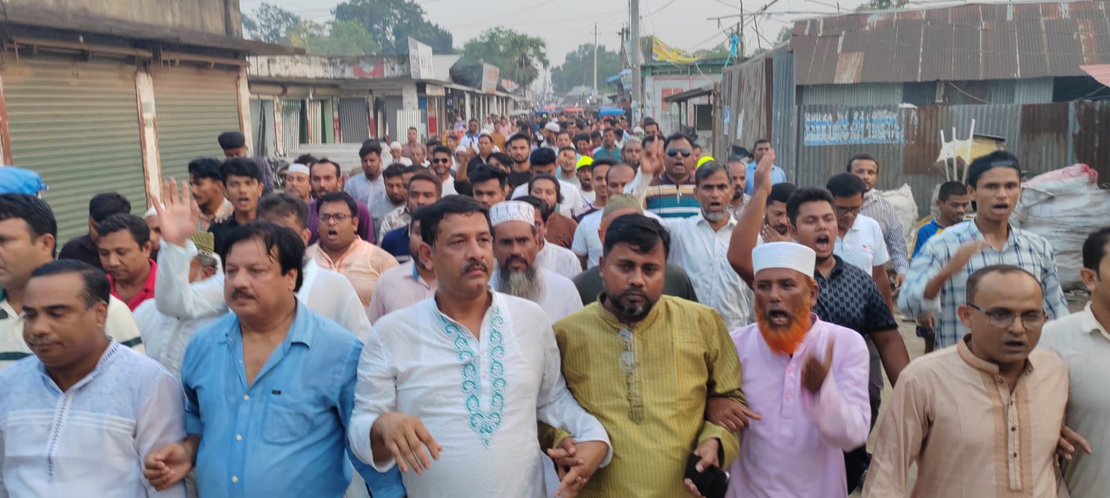 কুমিল্লা-১১ আসনের  অনিয়মের অভিযোগে স্বতন্ত্র প্রার্থীর নির্বাচন বর্জন