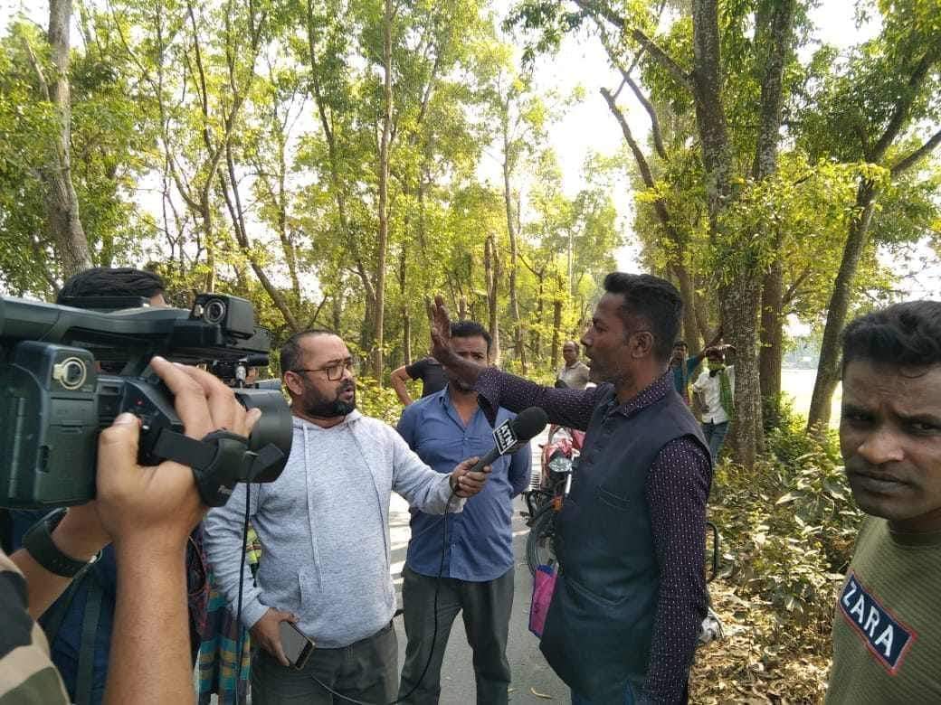 কুষ্টিয়ায় এটিএন বাংলার জেলা প্রতিনিধি হামলা-লাঞ্ছনার শিকার