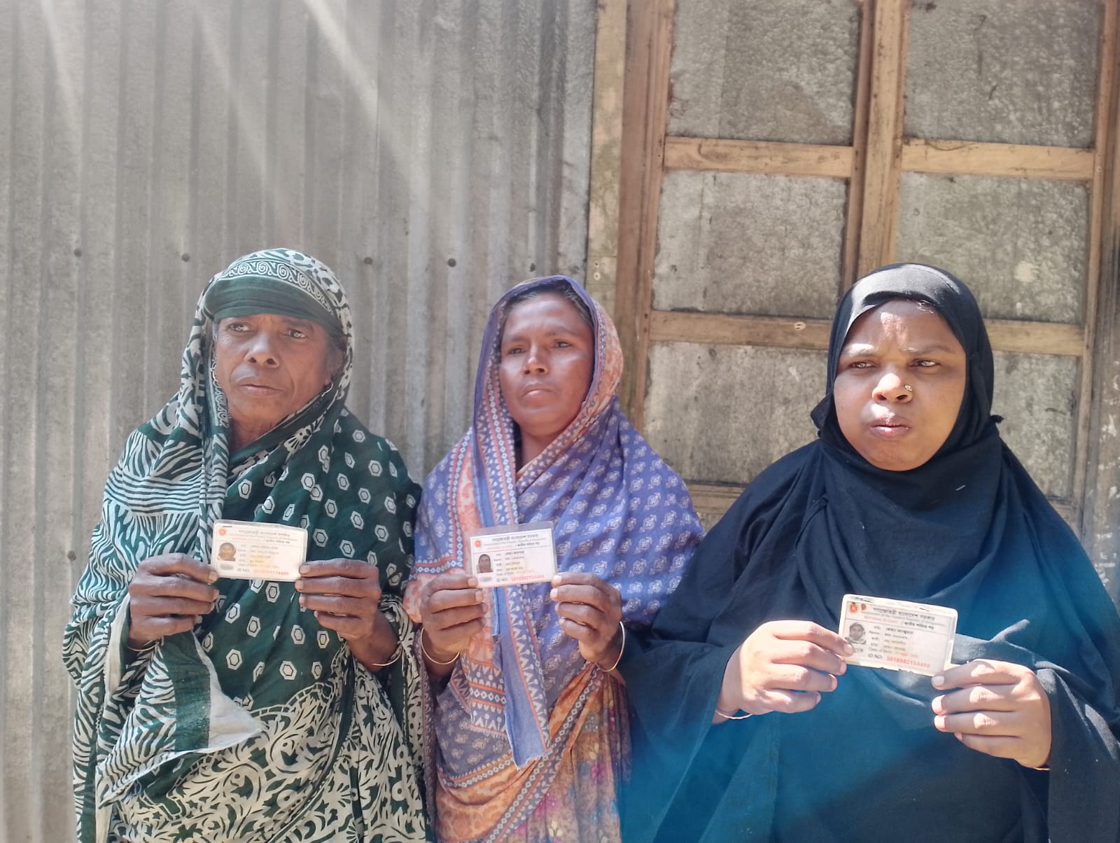 কপালে জুটছে না সুবিধা, জীবিত থেকেও মৃত তারা