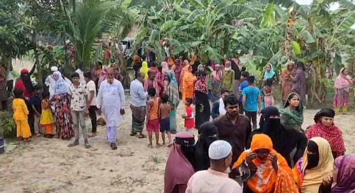 মুন্সীগঞ্জে বসতঘরের পেছন থেকে নারীর গলাকাটা মরদেহ উদ্ধার