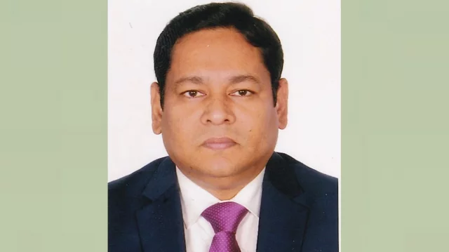 এনবিআর সচিবের সম্পত্তি জব্দ, ব্যাংক হিসাব অবরুদ্ধের নির্দেশ!