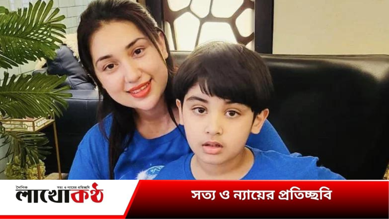 বন্যায় অসহায় বাচ্চাদের মাঝে আমার ছেলেকে খুঁজে পাই: অপু