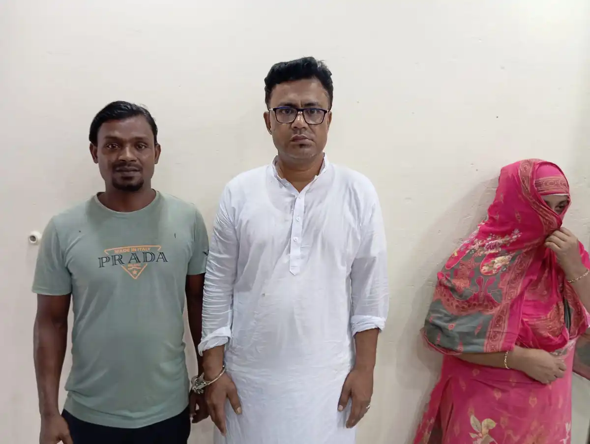 অসামাজিক কাজ করায় স্বেচ্ছাসেবক লীগ নেতাকে পুলিশে দিলেন স্ত্রী