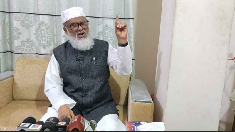 তোমার মতো যদু মধু ফেসবুকারদের কথায় আমি রাষ্ট্র পরিচালনা করব জিবি