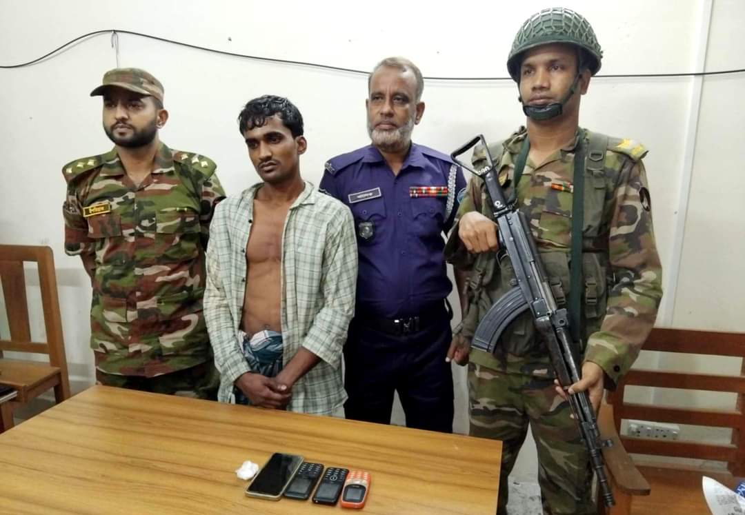 রামগঞ্জে সেনাবাহিনীর অভিযানে বিপুল পরিমান গাঁজা উদ্ধার ও গ্রেপ্তার
