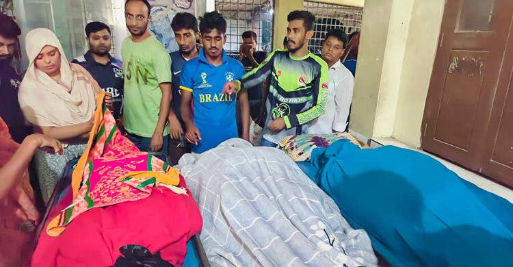 কুষ্টিয়া বিদ্যুৎস্পৃষ্ট হয়ে পরিবারের ৩ জন নিহত, আহত ১