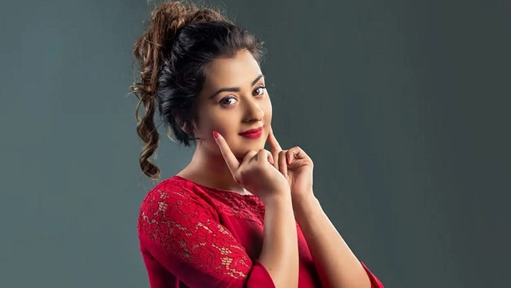 বুবলী তার বিশেষ দিনটি কাটালেন বৃদ্ধাশ্রমে