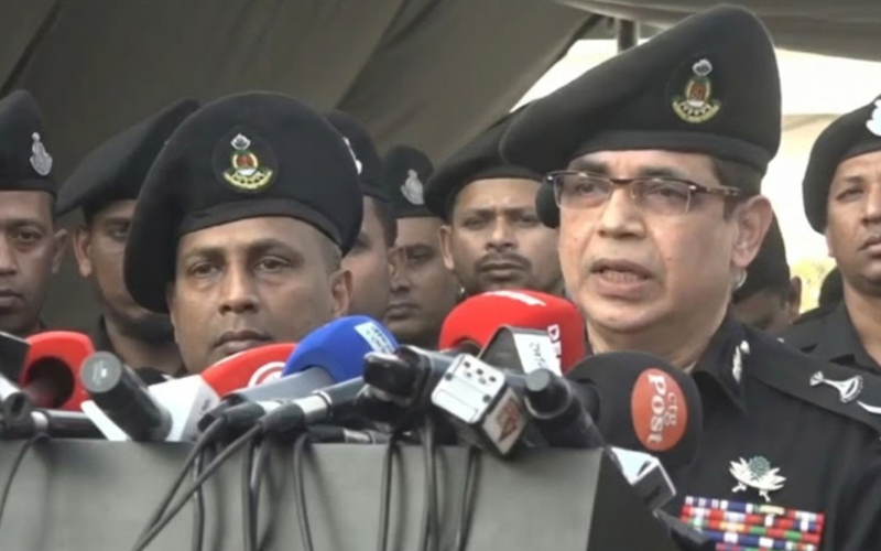 জঙ্গল সলিমপুরে সন্ত্রাসীদের আস্তানা গুঁড়িয়ে দেওয়া হবে : র‌্যাবের ডিজি