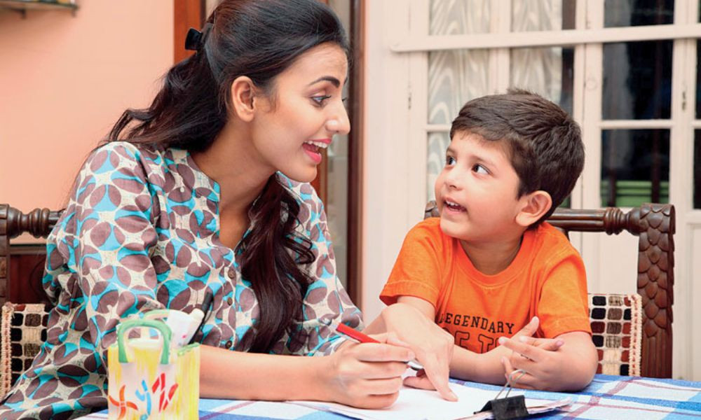 শিশুদের পড়াশোনায় মনোযোগ বাড়ানোর ৫ কার্যকর টিপস