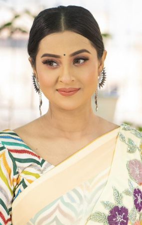 শাকিব খানের সঙ্গে ডিভোর্স হয়নি আমার : বুবলী