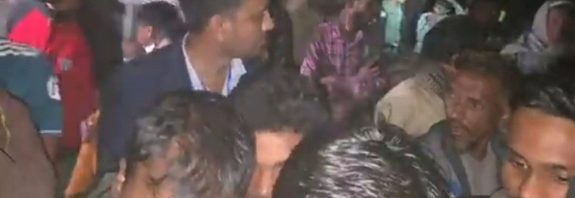ফেনীতে ভোট দেওয়ায় স্ত্রীকে তালাক