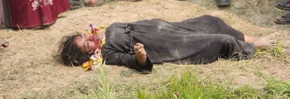 বাবার সামনে থেকে ছিনিয়ে নিয়ে ধর্ষিতা আমেনা কে হত্যার অভিযোগ
