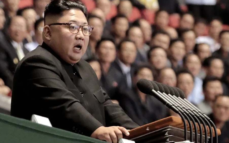 দক্ষিণ কোরিয়াকে সম্পূর্ণ ধ্বংস করার হুমকি দিলেন কিম