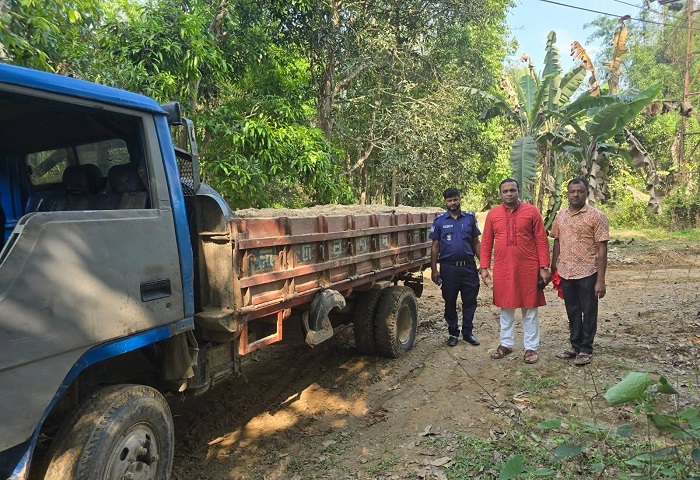 শ্রীমঙ্গলে অবৈধ বালু উত্তোলনের দায়ে জরিমানা ৫০ হাজার