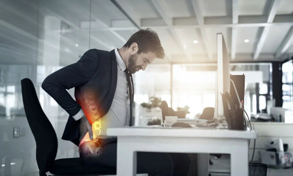 দীর্ঘক্ষণ বসে কাজ করলে যেসব শারীরিক সমস্যা হতে পারে