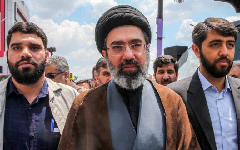 মার্কিন ঘাঁটি বন্ধ না হলে হামলা অব্যাহত থাকবে: মোজতবা খামেনি