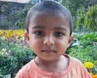 পদ্মায় বাসডুবি : বাবার হাত থেকে ছিটকে তলিয়ে যায় তিন বছরের ইসরাফিল