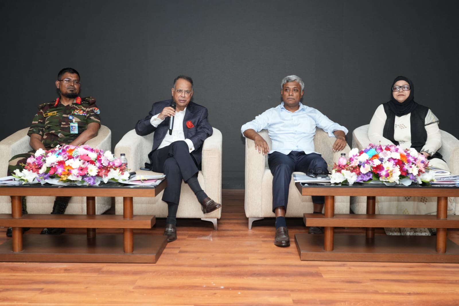 পল্লী বিদ্যুতের কর্মকর্তা-কর্মচারীগণের সঙ্গে জ্বালানি মন্ত্রী-প্রতিমন্ত্রীর মতবিনিময়