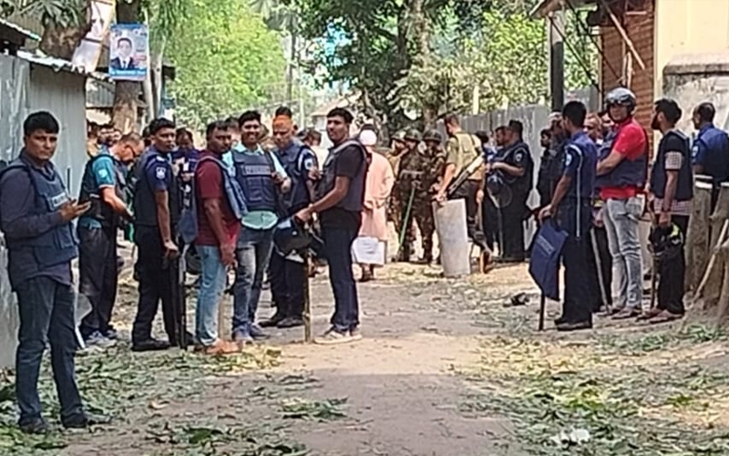 বেড়ায় আধিপত্য নিয়ে সং.ঘ.র্ষ, আ.হ.ত ১০