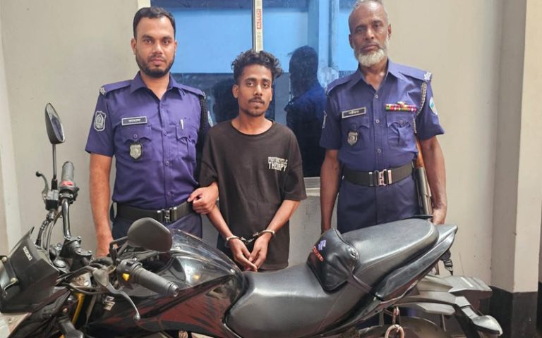 ফেনীতে চুরি হওয়া মোটরসাইকেল উদ্ধার