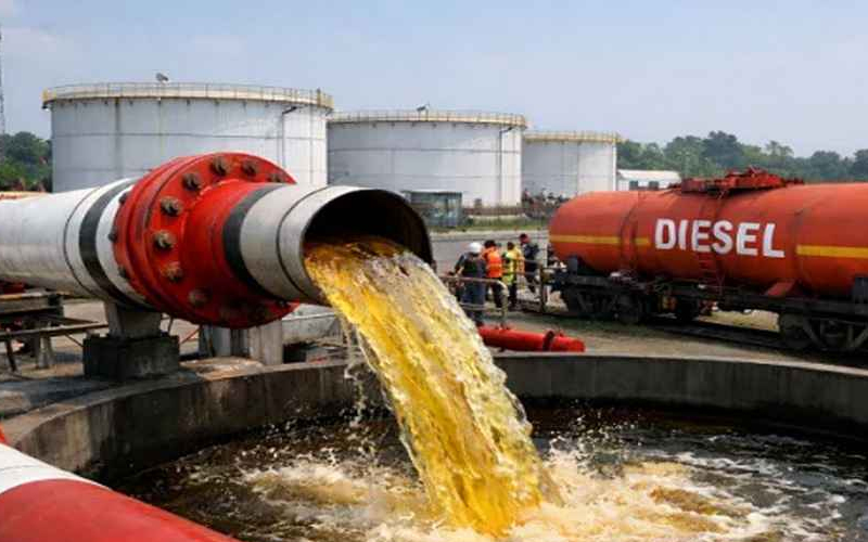 ভারত থেকে এলো আরও ৭ হাজার টন ডিজেল