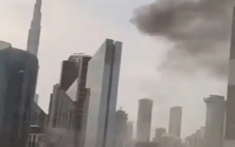 বিস্ফোরণে কাঁপল দুবাই