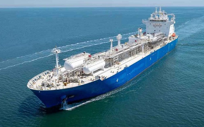 জ্বালানি তেল নিয়ে এসেছে ৩০ জাহাজ, আসছে আরও ৬ 