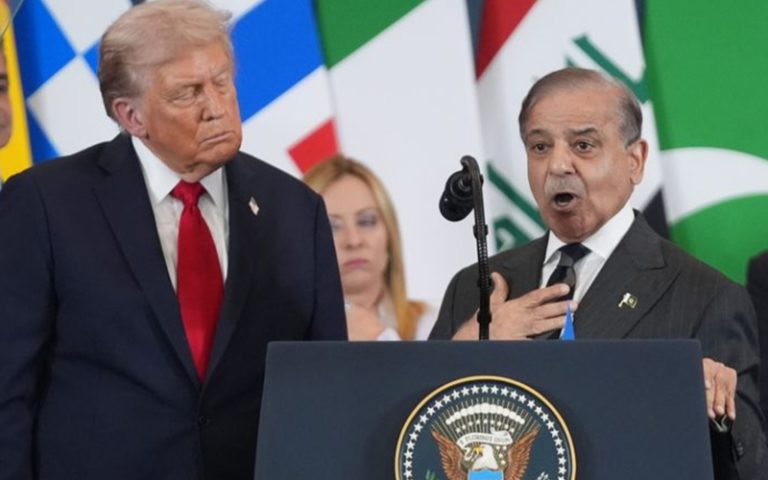 ইরানে যুদ্ধবিরতির মধ্যস্থতায় পাকিস্তান কি নিজ থেকে গেছে, নাকি যুক্তরাষ্ট্র বাধ্য করেছে?