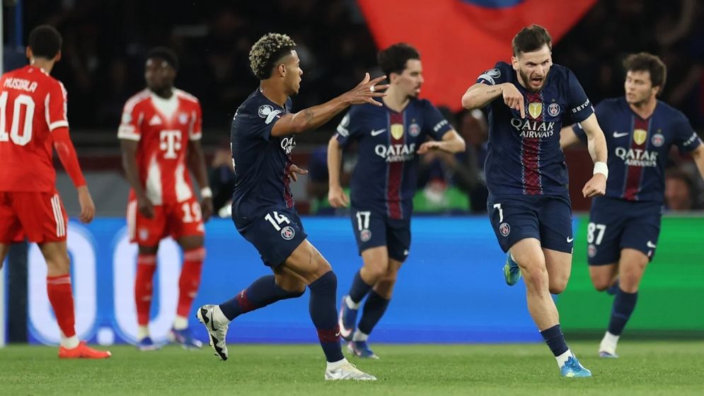 ৯ গোলের রোমাঞ্চকর লড়াইয়ে বায়ার্নকে হারাল পিএসজি