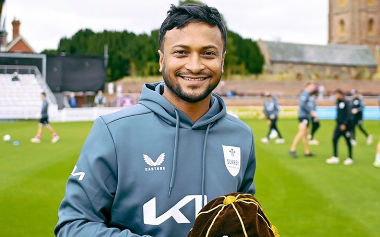 দেশের জার্সিতে হাসিমুখে ক্যারিয়ার শেষ করতে চান সাকিব আল হাসান