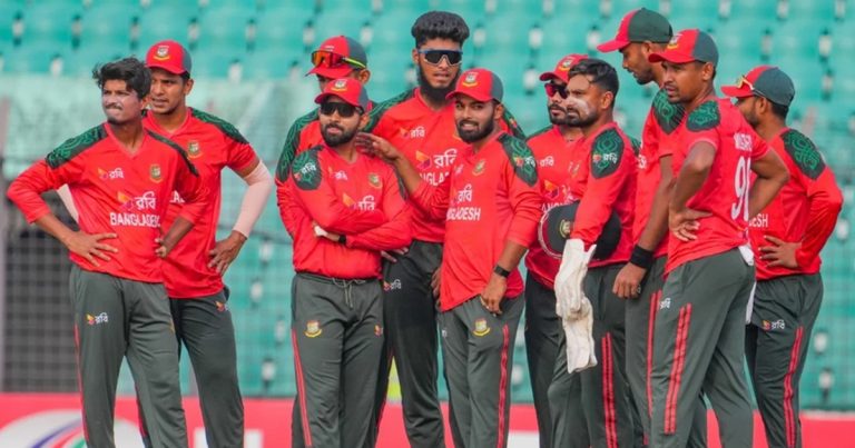 চমক নিয়ে টি-টোয়েন্টি স্কোয়াড ঘোষণা