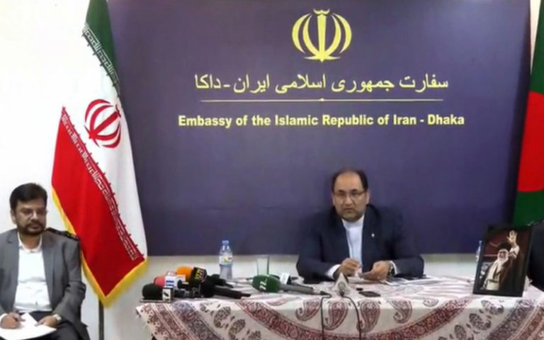 বাংলাদেশের ৬টি জাহাজ হরমুজ প্রণালী পার হওয়ার অনুমতি দিয়েছে ইরান