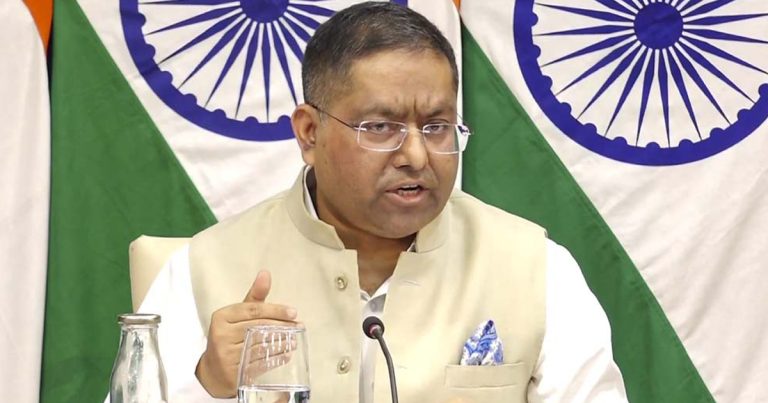 শেখ হাসিনাকে প্রত্যর্পণের অনুরোধ খতিয়ে দেখা হচ্ছে: রণধীর জয়সওয়াল