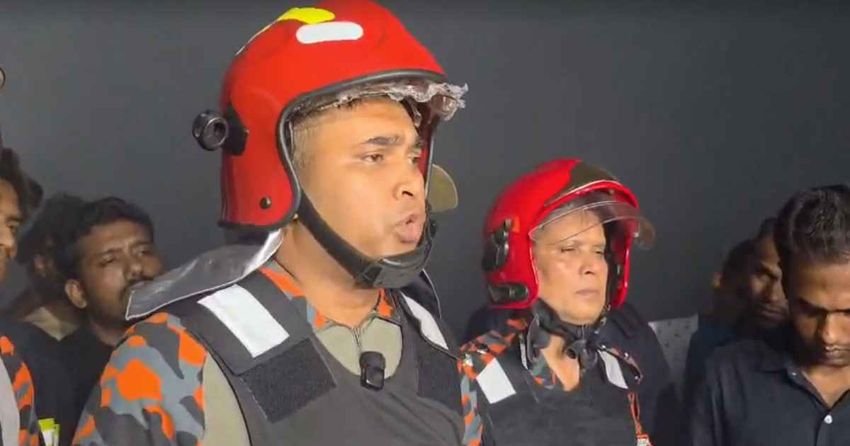 দুই ঘণ্টার চেষ্টায় কালশী বস্তির আগুন নিয়ন্ত্রণে