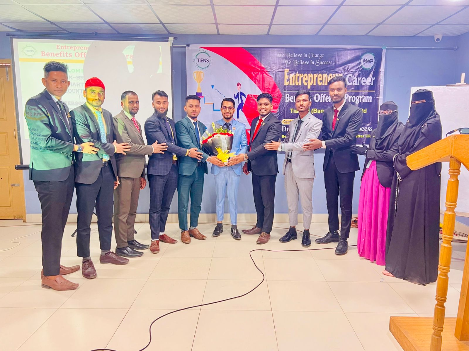 মৌলভীবাজারে তিয়ানশী পণ্যের জয়জয়কার : সফলতার শীর্ষে উদ্যোক্তা আলম হোসেন