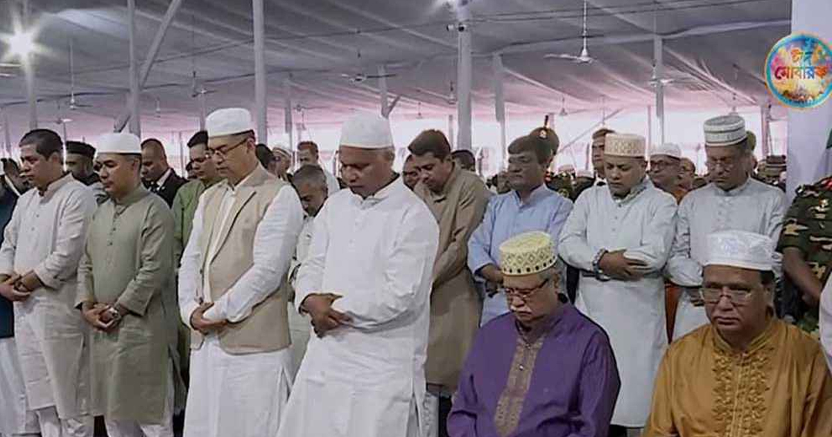 ঈদের প্রধান জামাতে নামাজ আদায় করলেন রাষ্ট্রপতি ও প্রধানমন্ত্রী