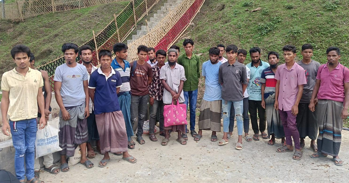 বান্দরবানে চেকপোস্টে ২১ রোহিঙ্গা আ.ট.ক