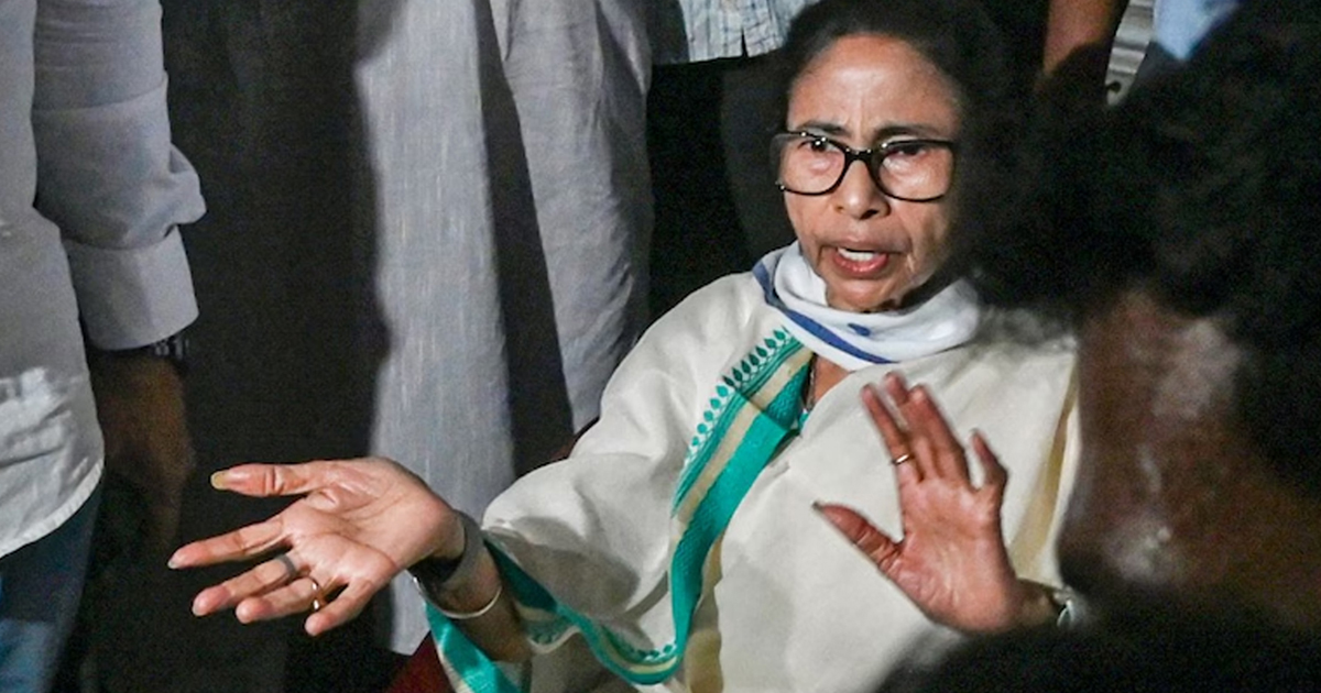 পশ্চিমবঙ্গে মমতা বন্দোপাধ্যায়ের ১৫ বছরের শাসনের অবসান