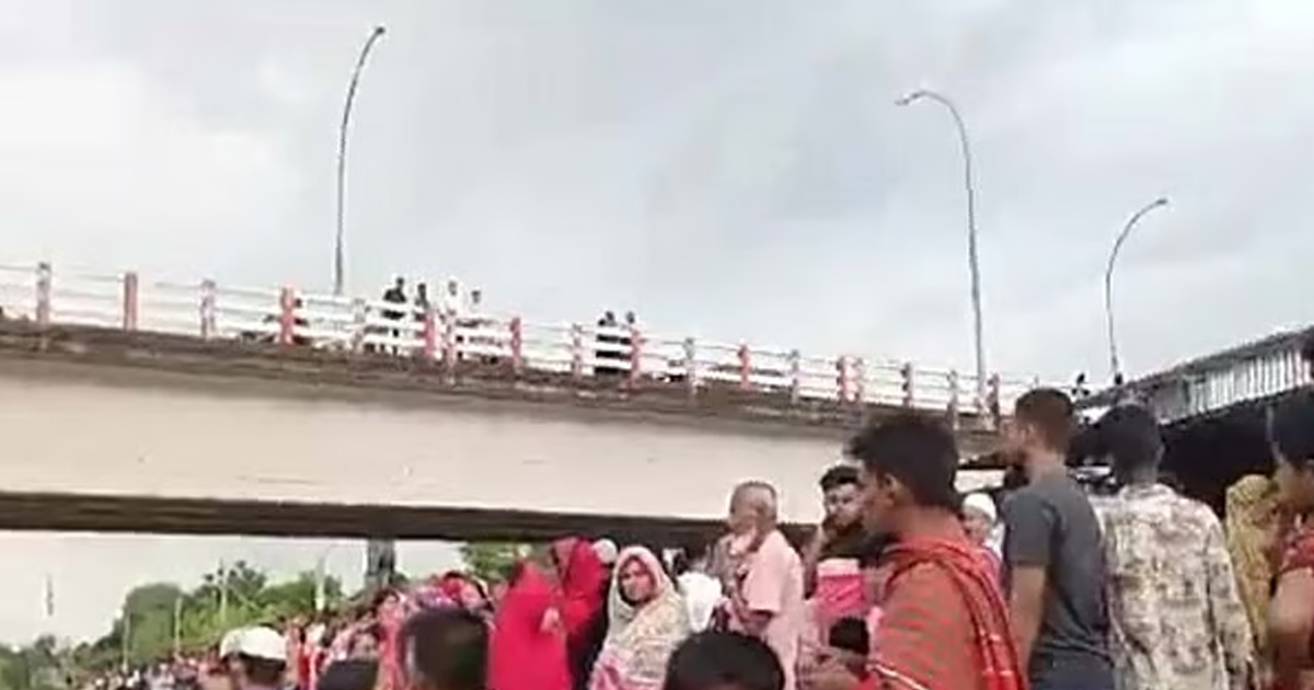 কুষ্টিয়ায় ৪ মাসের সন্তানকে নিয়ে নদীতে ঝাঁপ, মা উদ্ধার হলেও শিশু নিখোঁজ