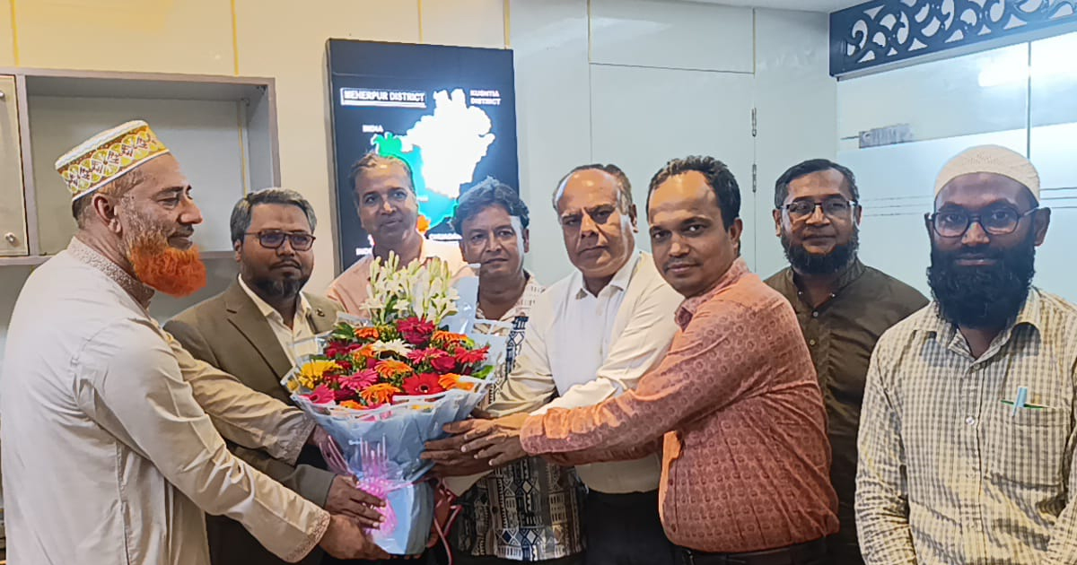 মেহেরপুর বিশ্ববিদ্যালয়ের উপাচার্যের সঙ্গে ঢাকা বিশ্ববিদ্যালয় অ্যালামনাই সদস্যদের সৌজন্য সাক্ষাৎ