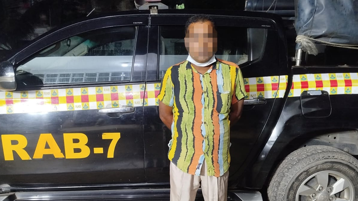 মাগুরার ট্রাকচালক হত্যা ও ডাকাতি মামলার পলাতক আসামি ফেনী থেকে গ্রেপ্তার
