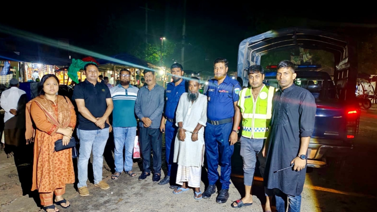 নওগাঁর পোরশায় ৫ বছরের শিশুকে ধ.র্ষ.ণ.চে.ষ্টা.য় পলাতক আসামি গ্রেপ্তার