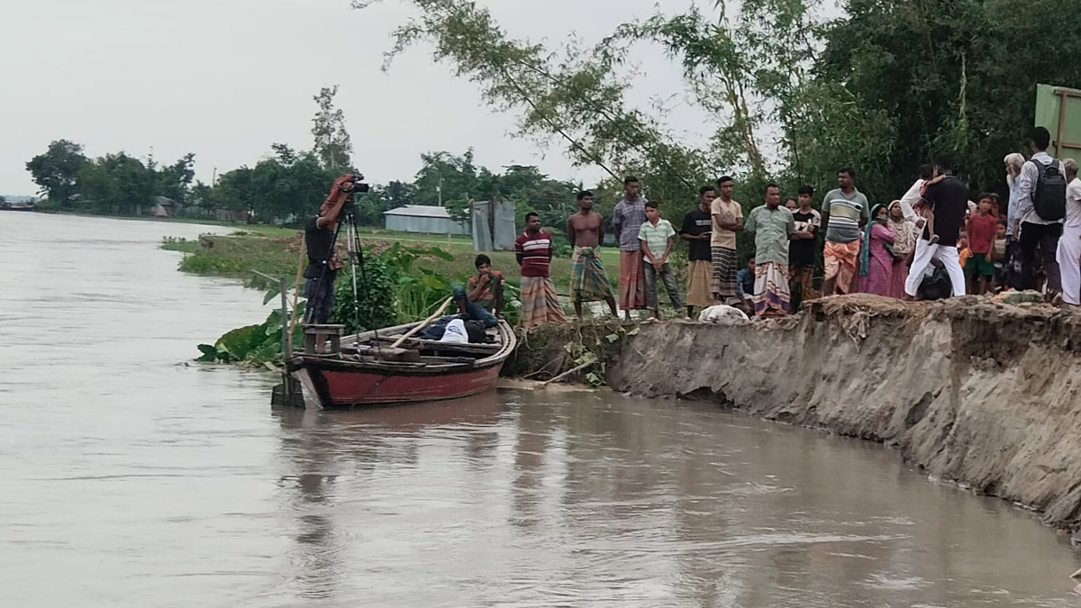 গঙ্গাচড়ায় থামছে না তিস্তার তাণ্ডব, নদীগর্ভে বাড়িঘর ও কৃষিজমি