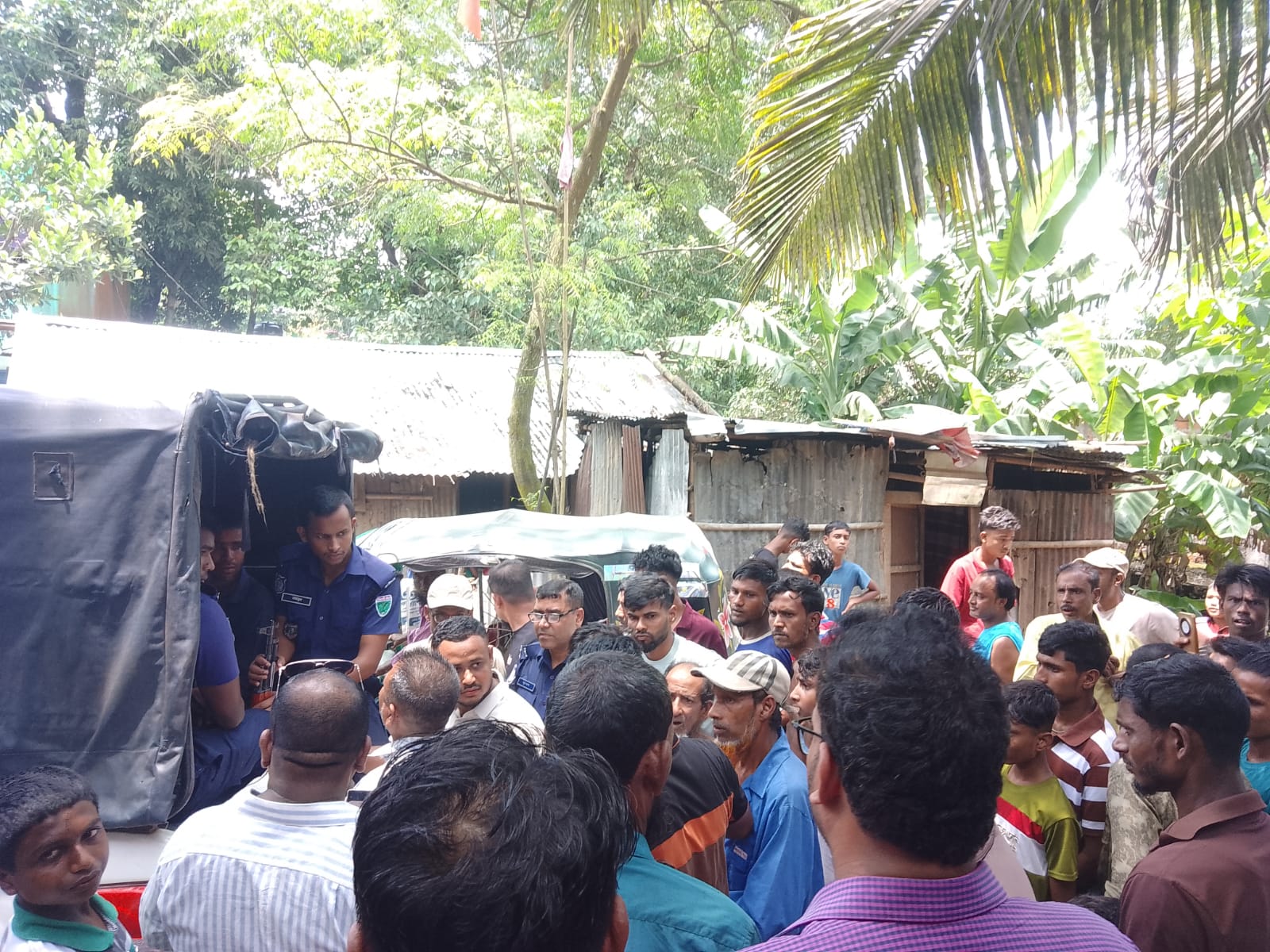 রাজনগরে প্রশাসনের দায়সারা ভাব, নেই নজরদারী থামছেই না বালু লুট!