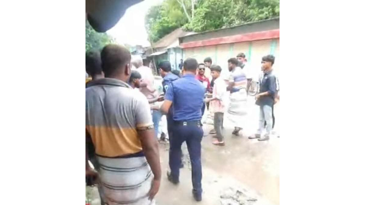 পাবনার বেড়ায় পুলিশের হাত থেকে যুবলীগ নেতাকে ছিনিয়ে নেওয়ার অভিযোগ