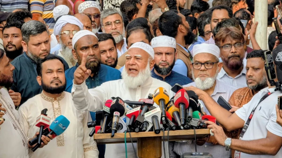 মিরপুরের স্বাস্থ্যকেন্দ্র পুনঃপ্রতিষ্ঠায় জামায়াতের ৫০ লাখ টাকা অনুদানের ঘোষণা