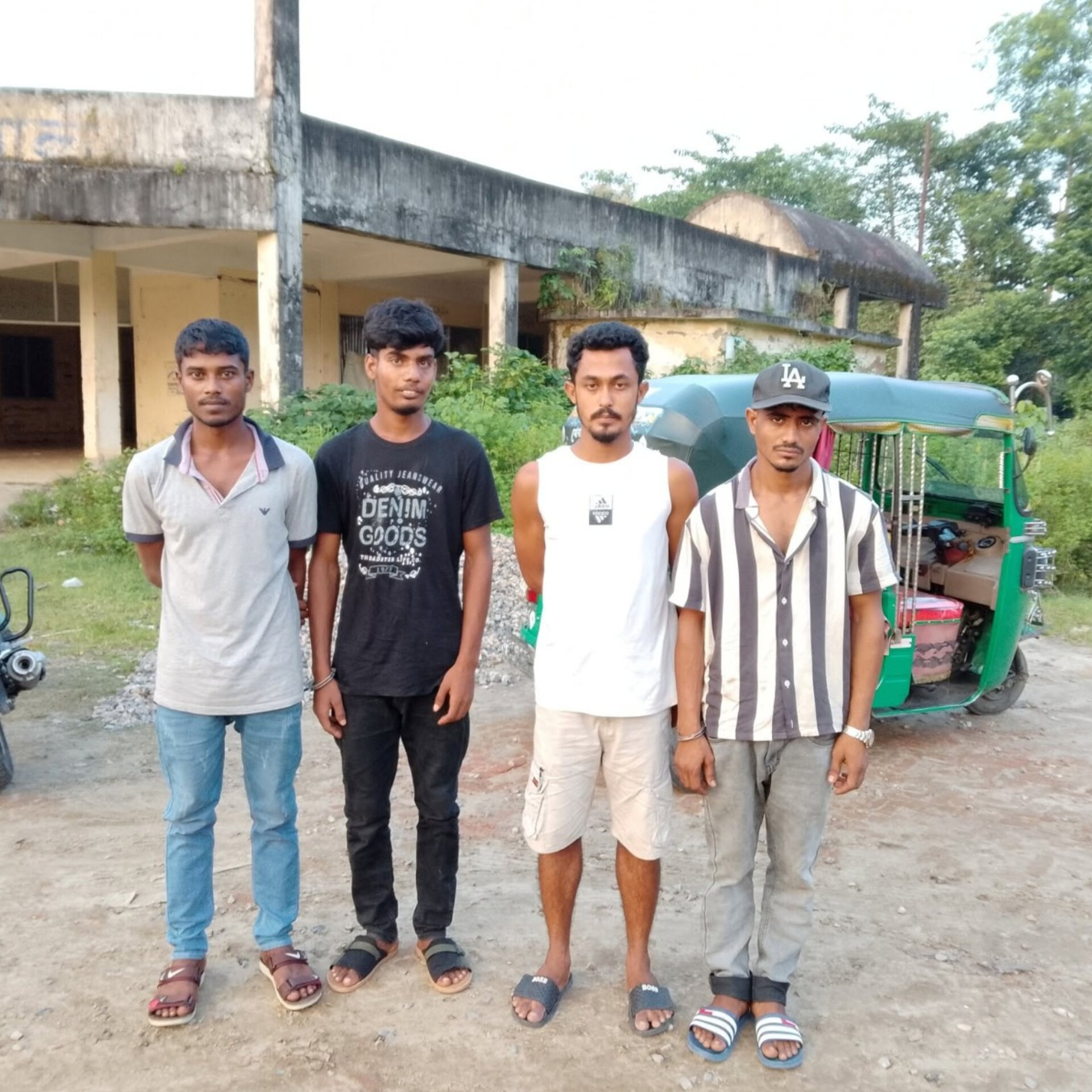 মৌলভীবাজারে মাদক বিরোধী অভিযানে আটক ৪