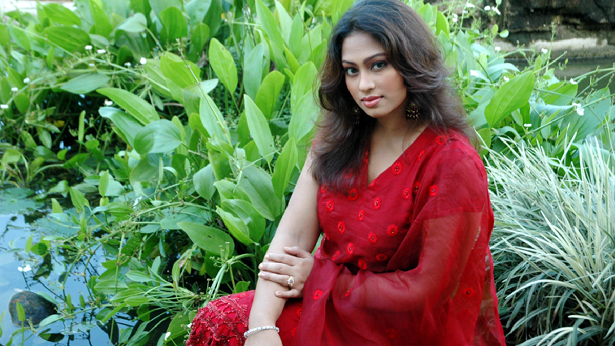 একবারের জন্যও বলিনি অভিনয় করে পাপ করেছি: সাদিকা পারভীন পপি