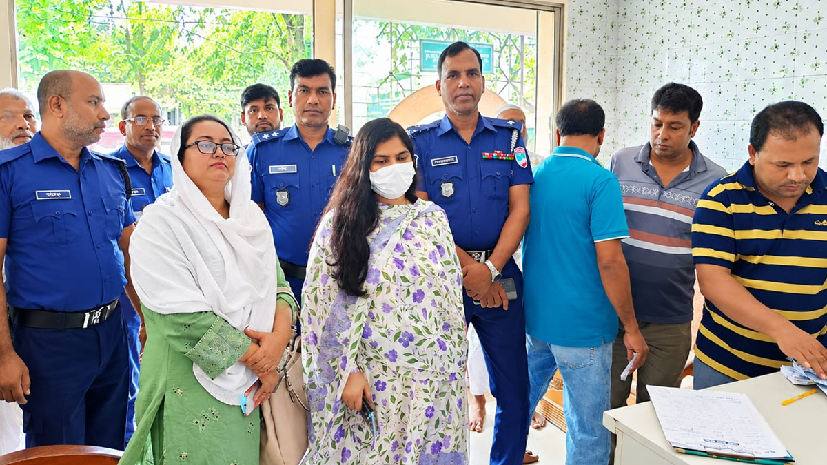 চুয়াডাঙ্গায় সিজারের চার দিন পর প্রসূতির মৃত্যু, ক্লিনিক সিলগালা