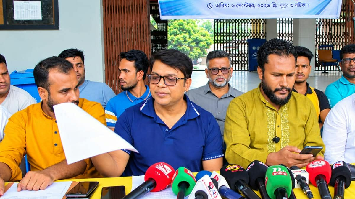 কুষ্টিয়ার কুমারখালীতে সুন্দরবন ট্রেনের যাত্রাবিরতির দাবিতে আন্দোলনের হুঁশিয়ারি